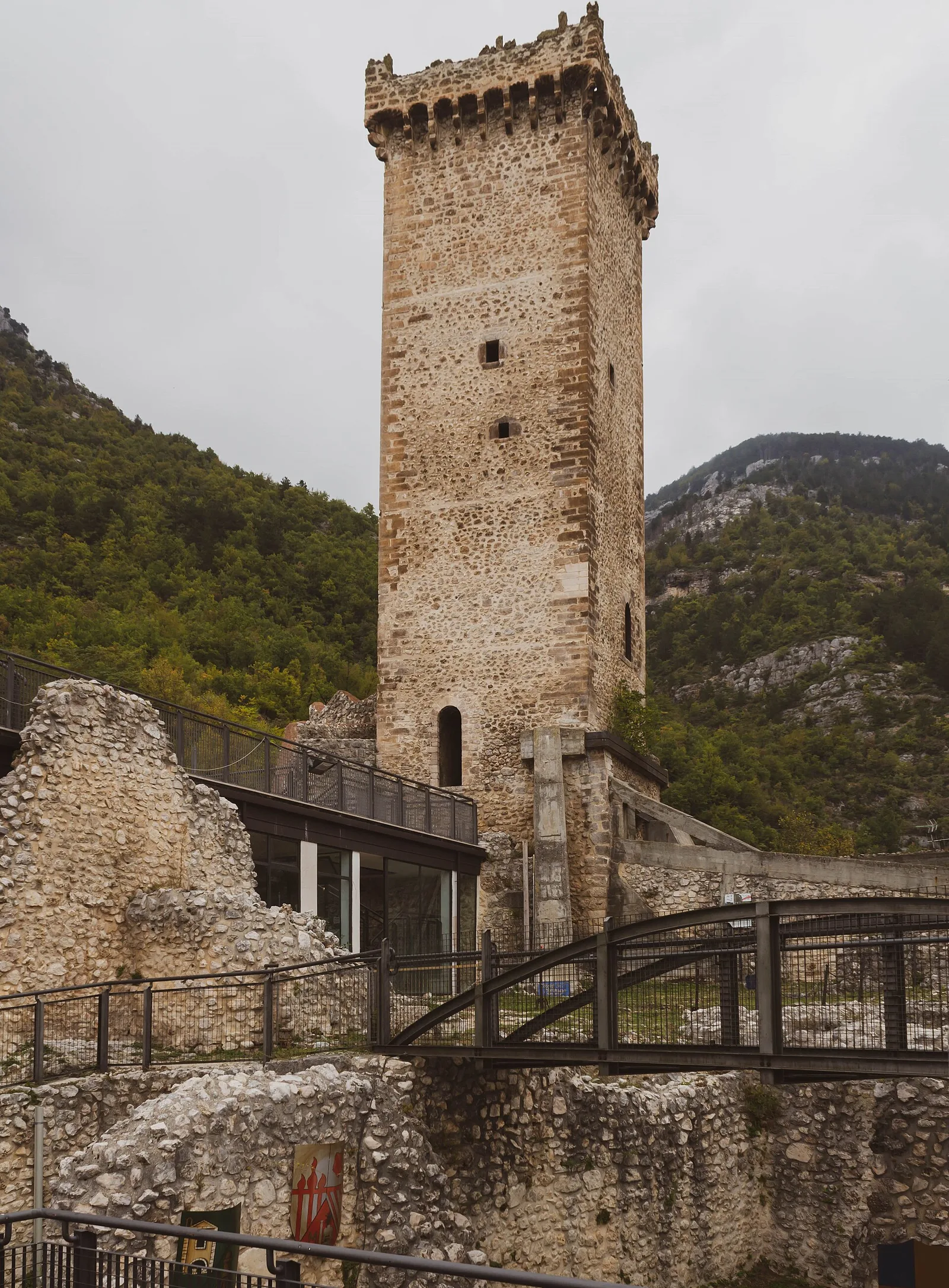 Castello Caldora
