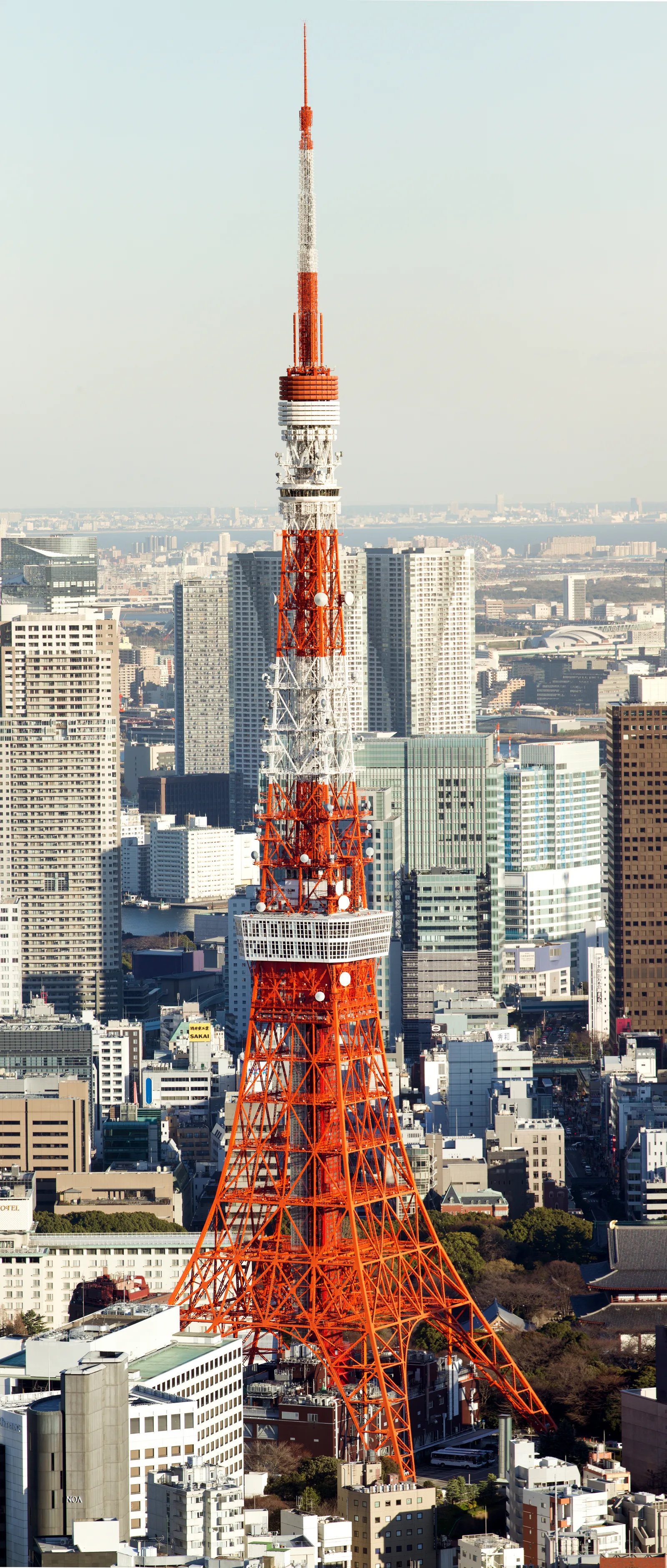 Foto: Laitr Keiows (CC BY-SA 3.0) via Wikimedia Commons Tokyo Tower