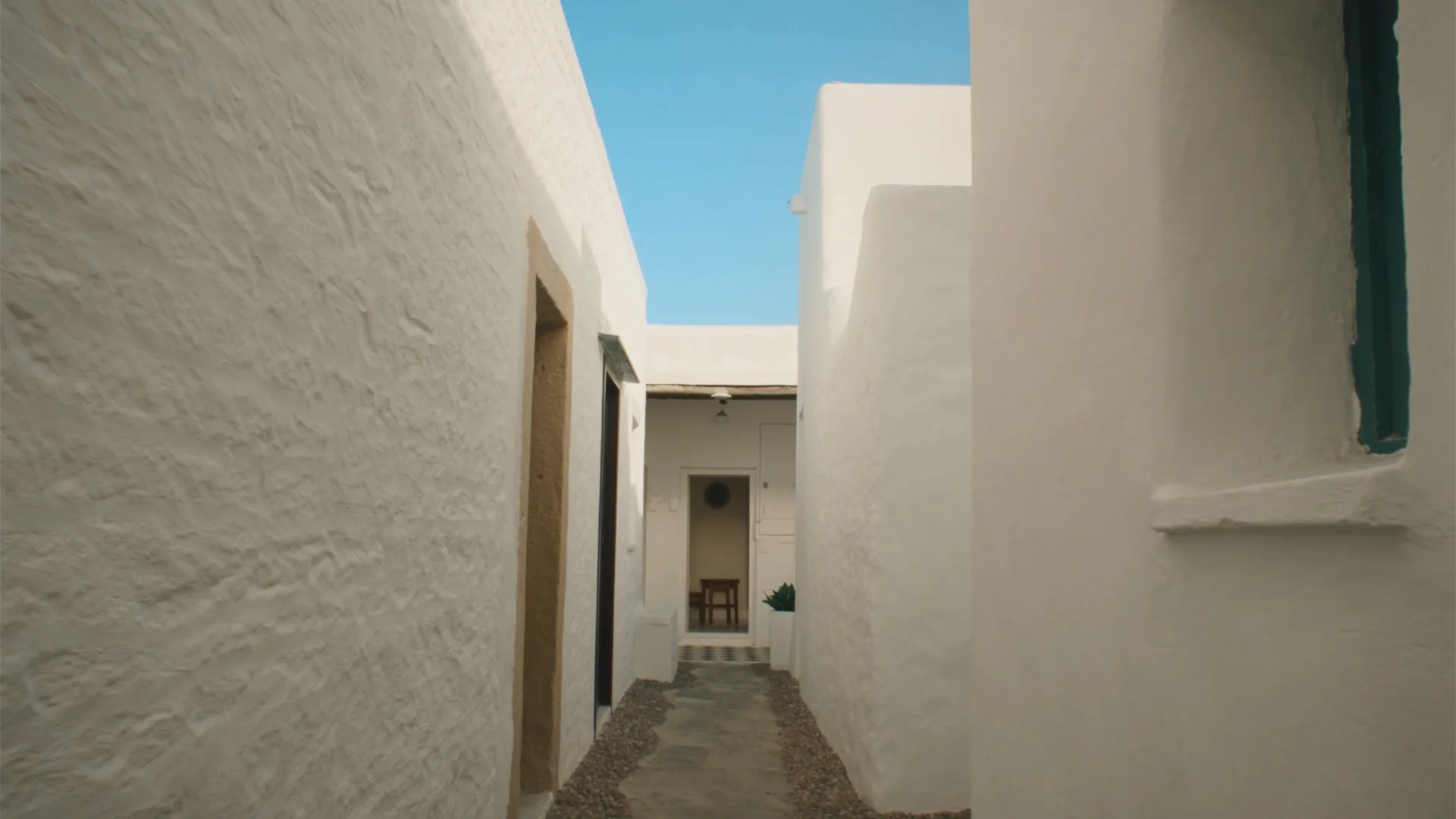 Agia Anna & Plaka.