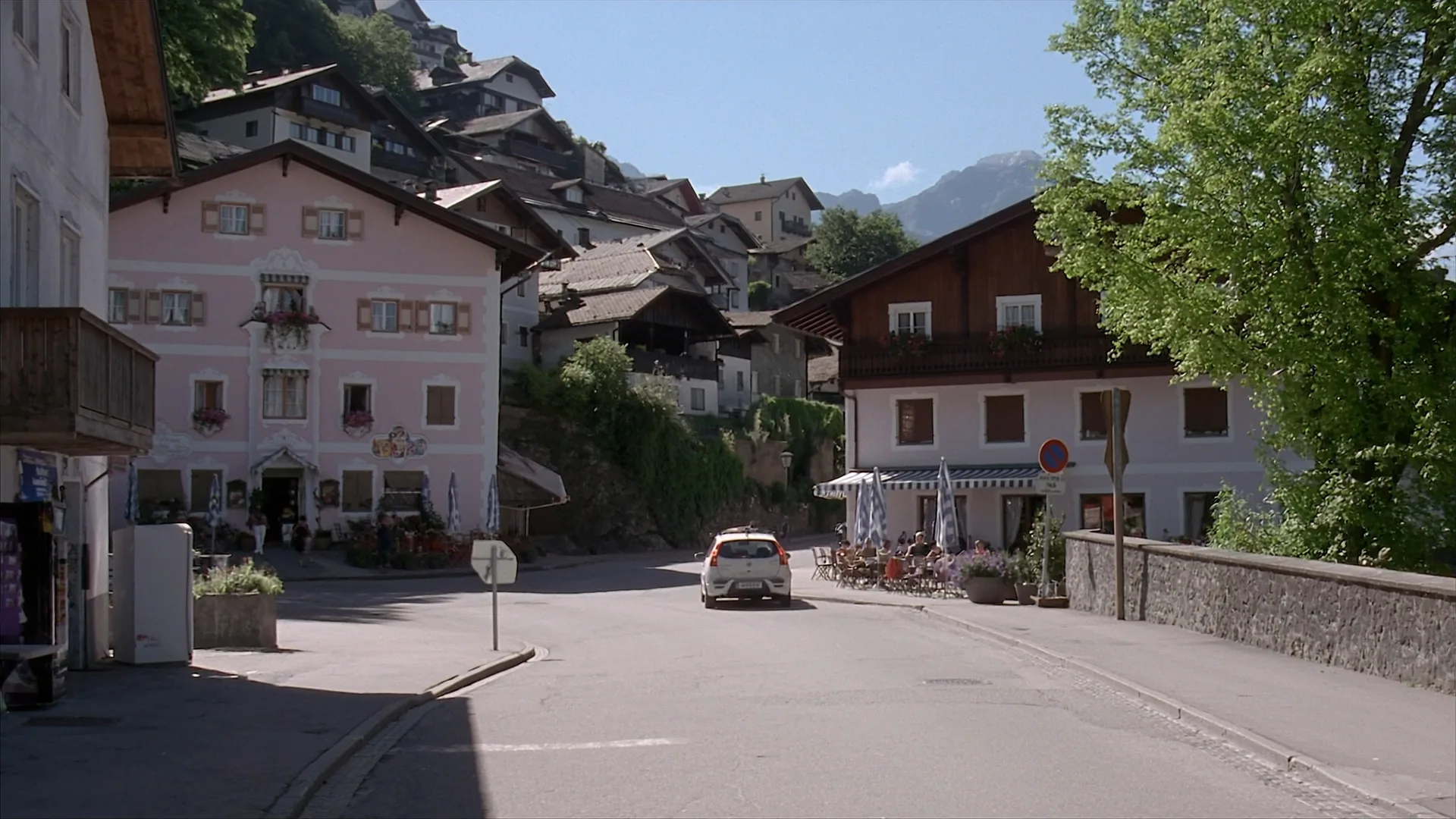 Hauptplatz & Basilika.