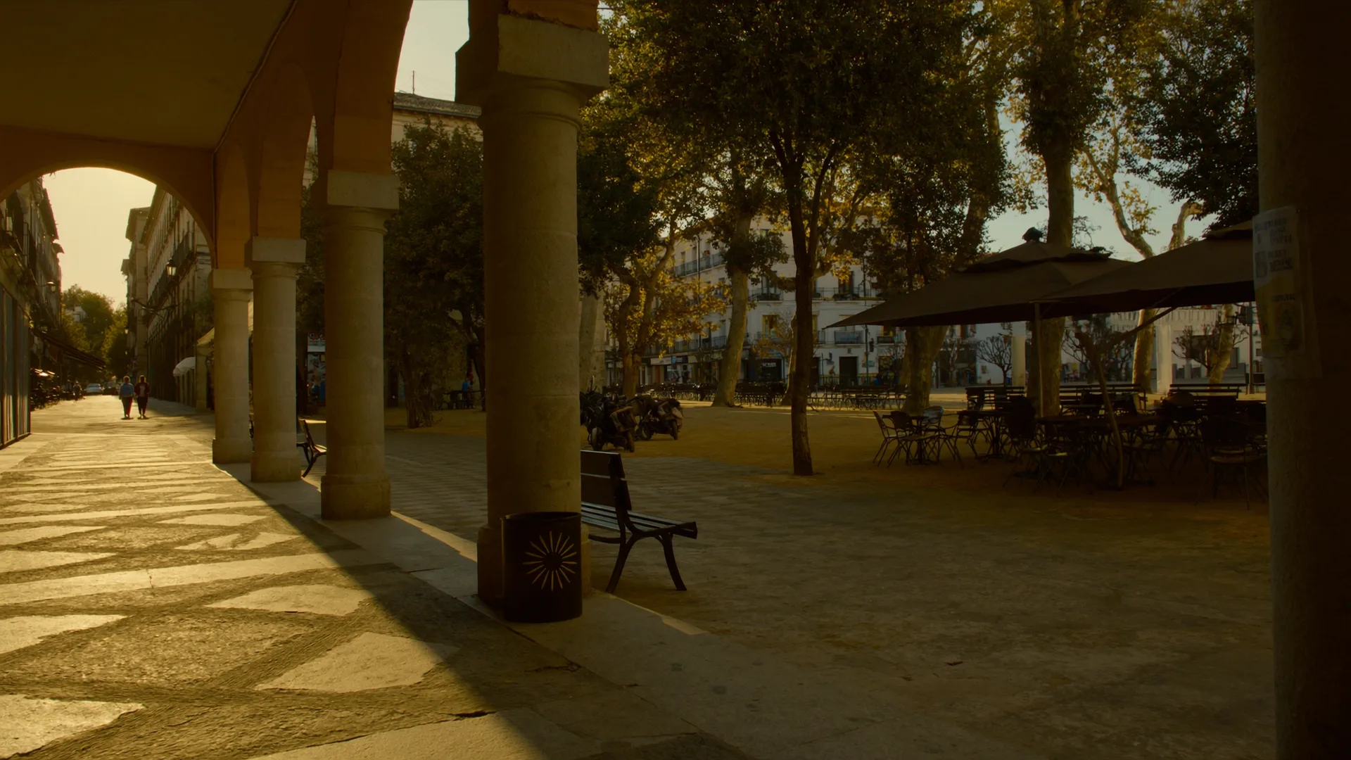 Tejares.