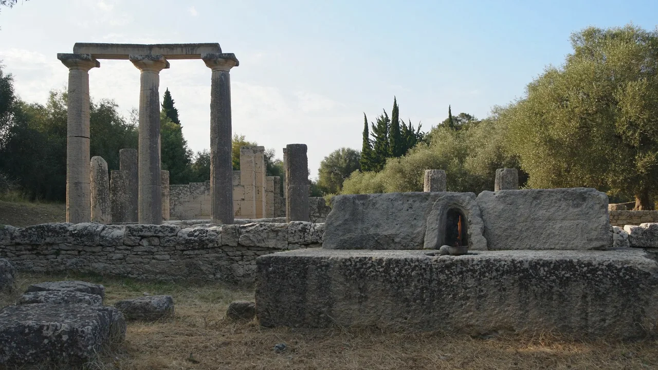 Heratempel und Altar der Flamme