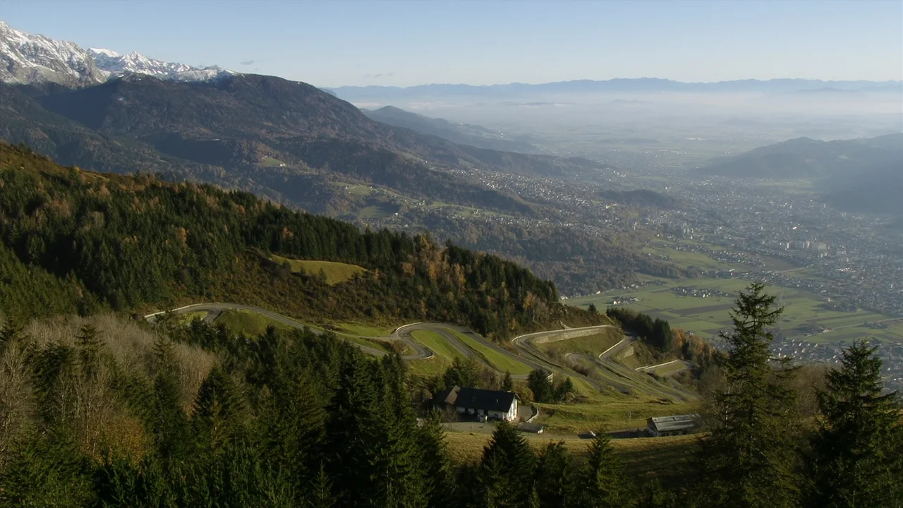 Dobratsch und die Alpenstraße
