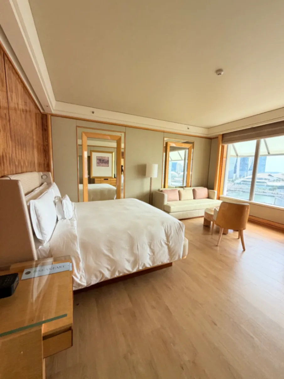 ritz-carlton-milenia-singapur-zimmer