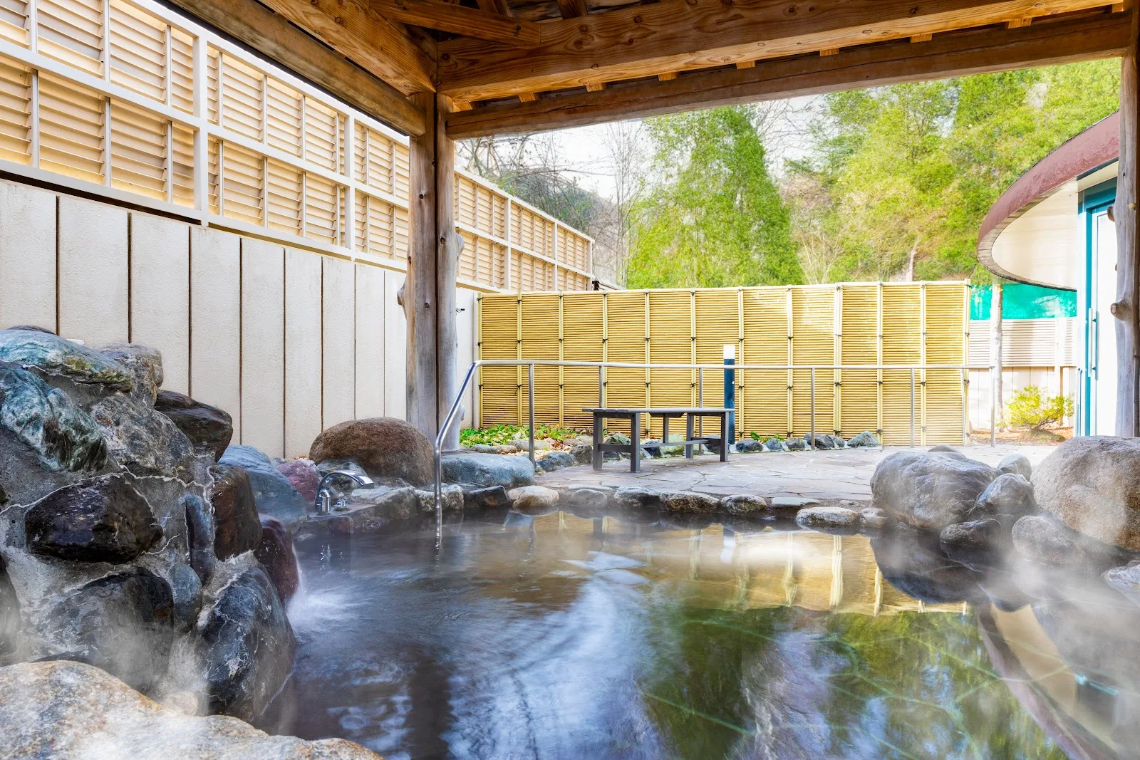 Asarigawa Onsen Hotel