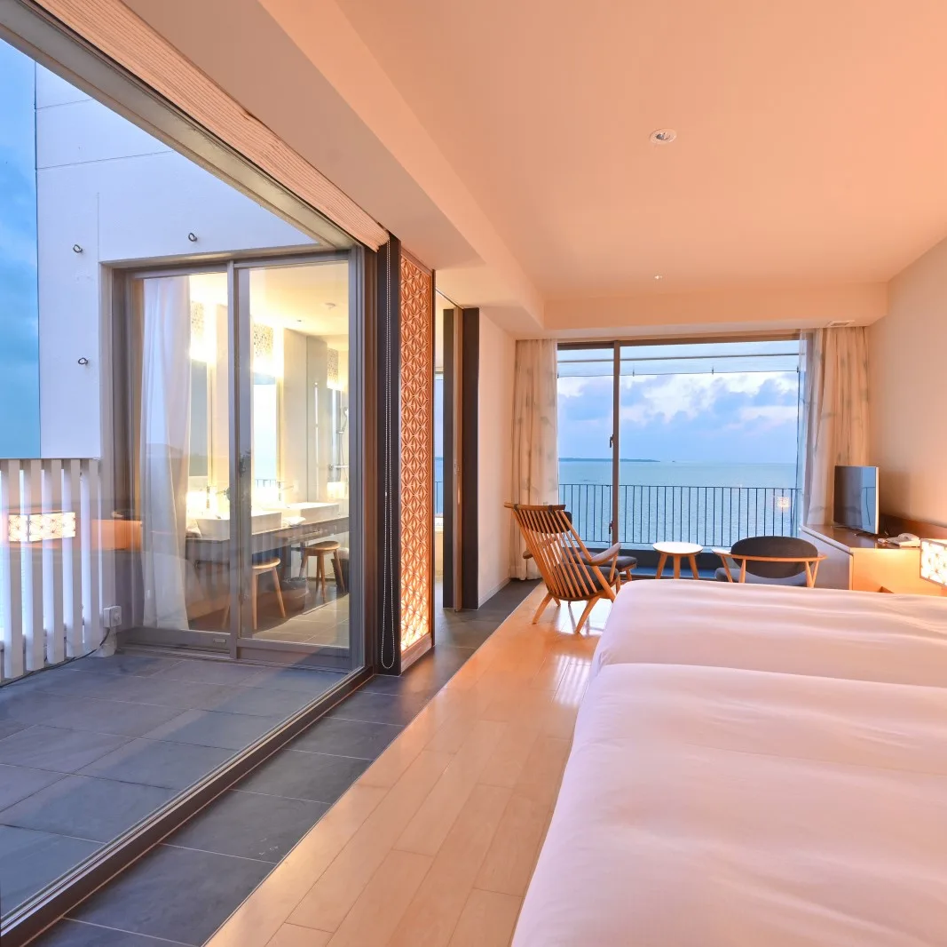 Beach Hotel Sunshine