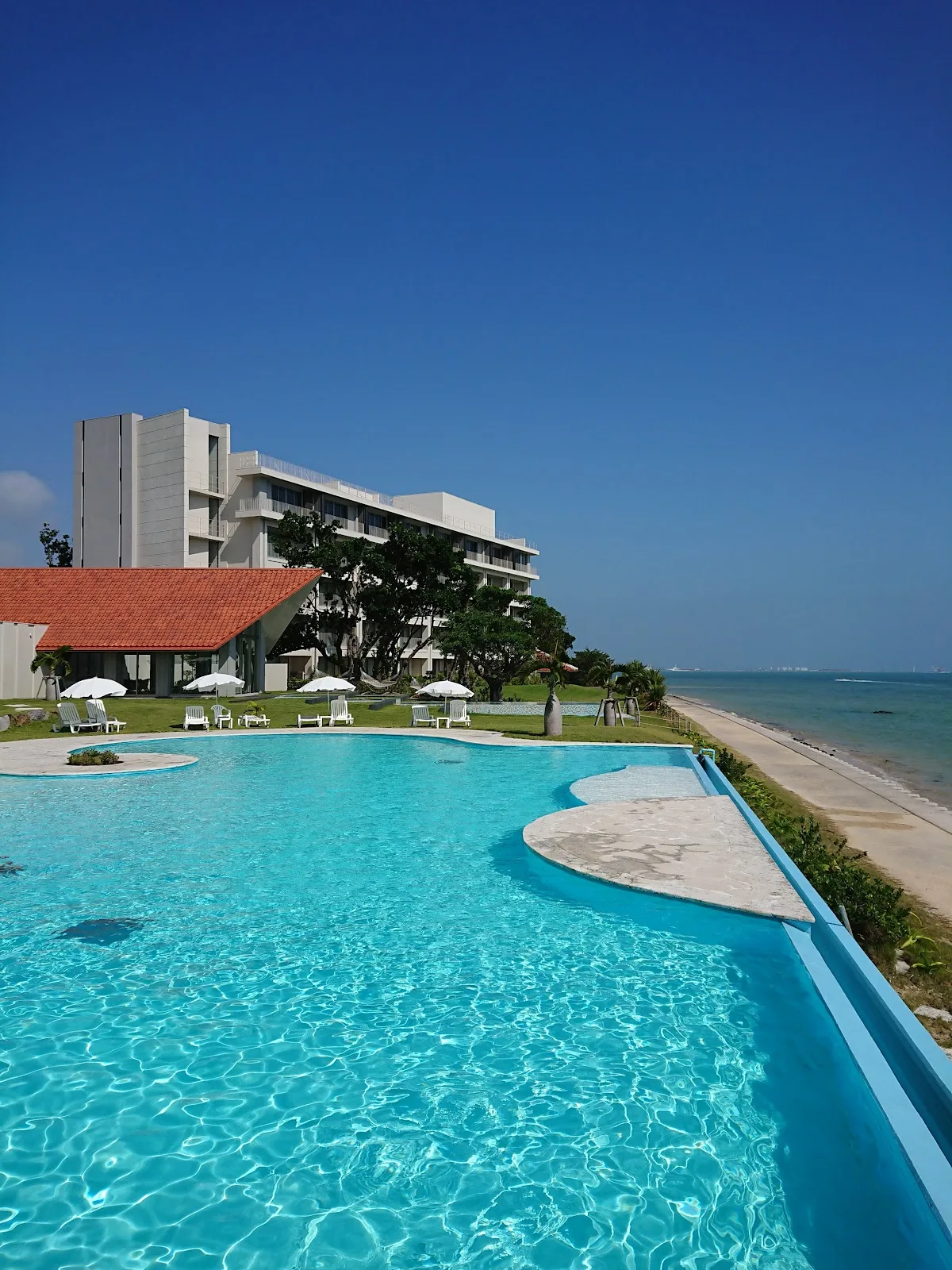 Beach Hotel Sunshine