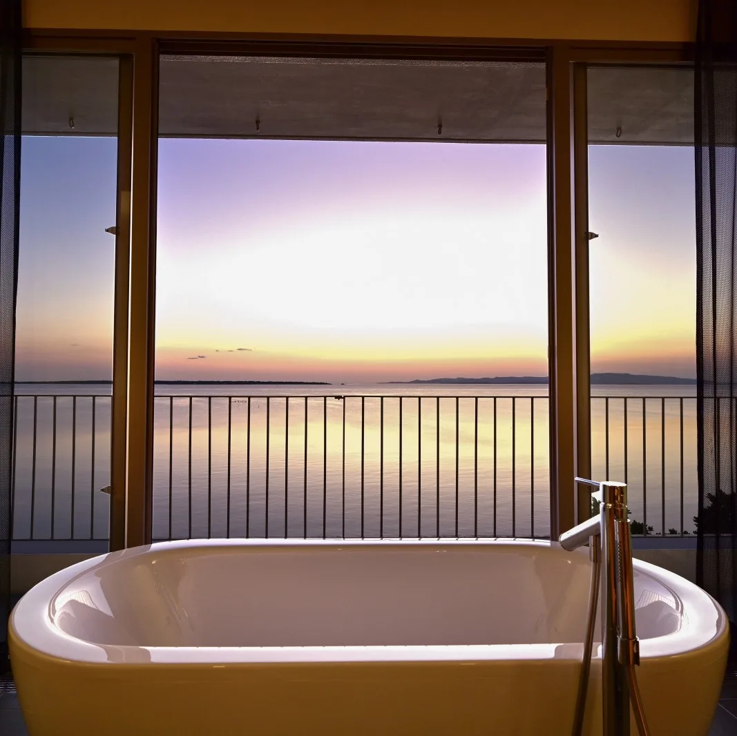 Beach Hotel Sunshine