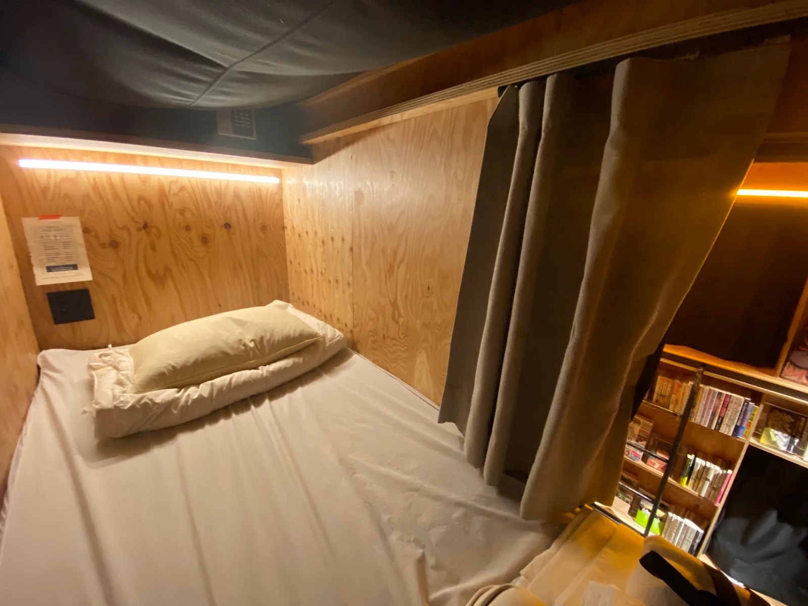 Book and Bed Tokyo Shinjuku
