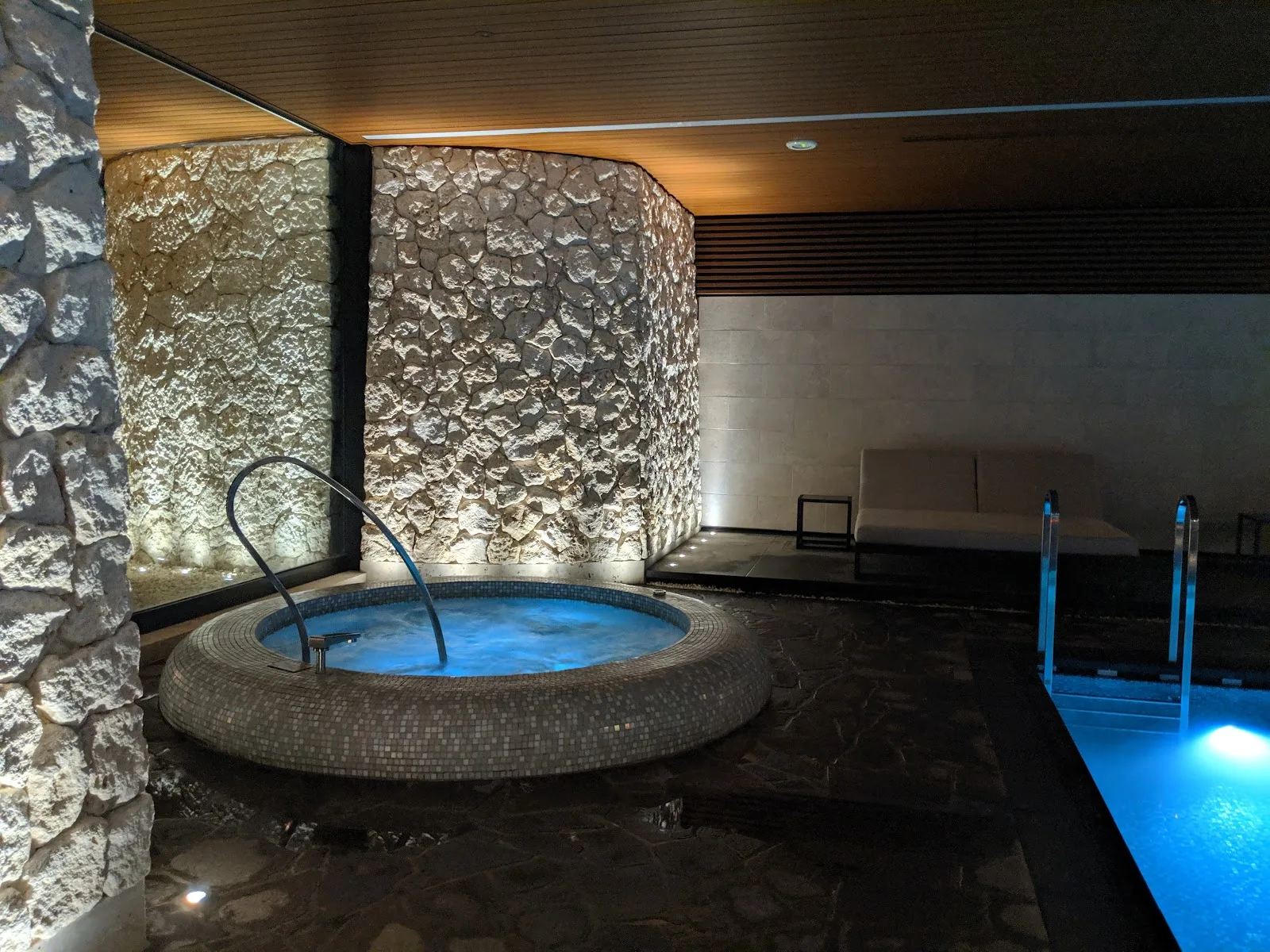 Hotel AZAT Naha