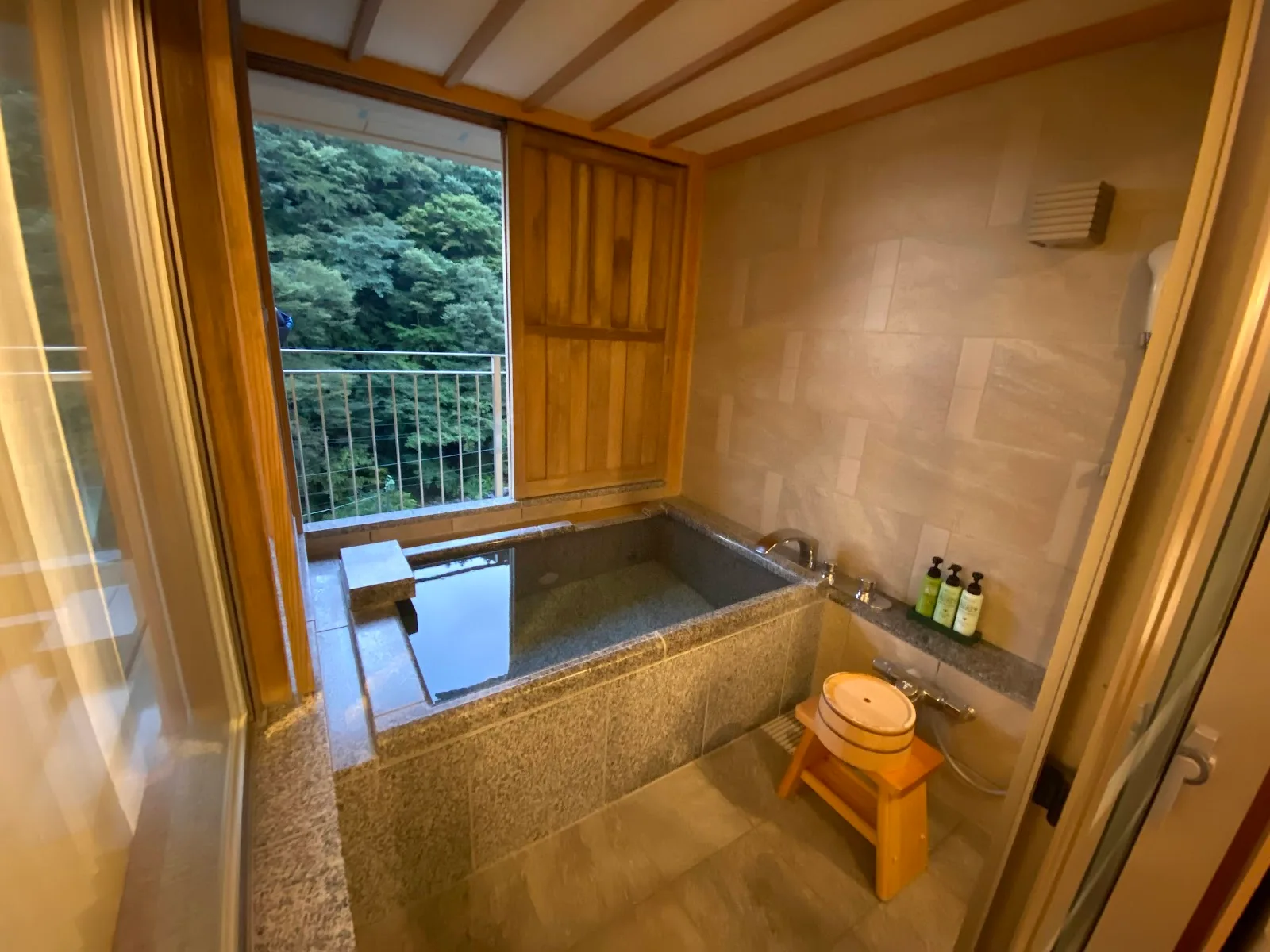 Hotel Okada