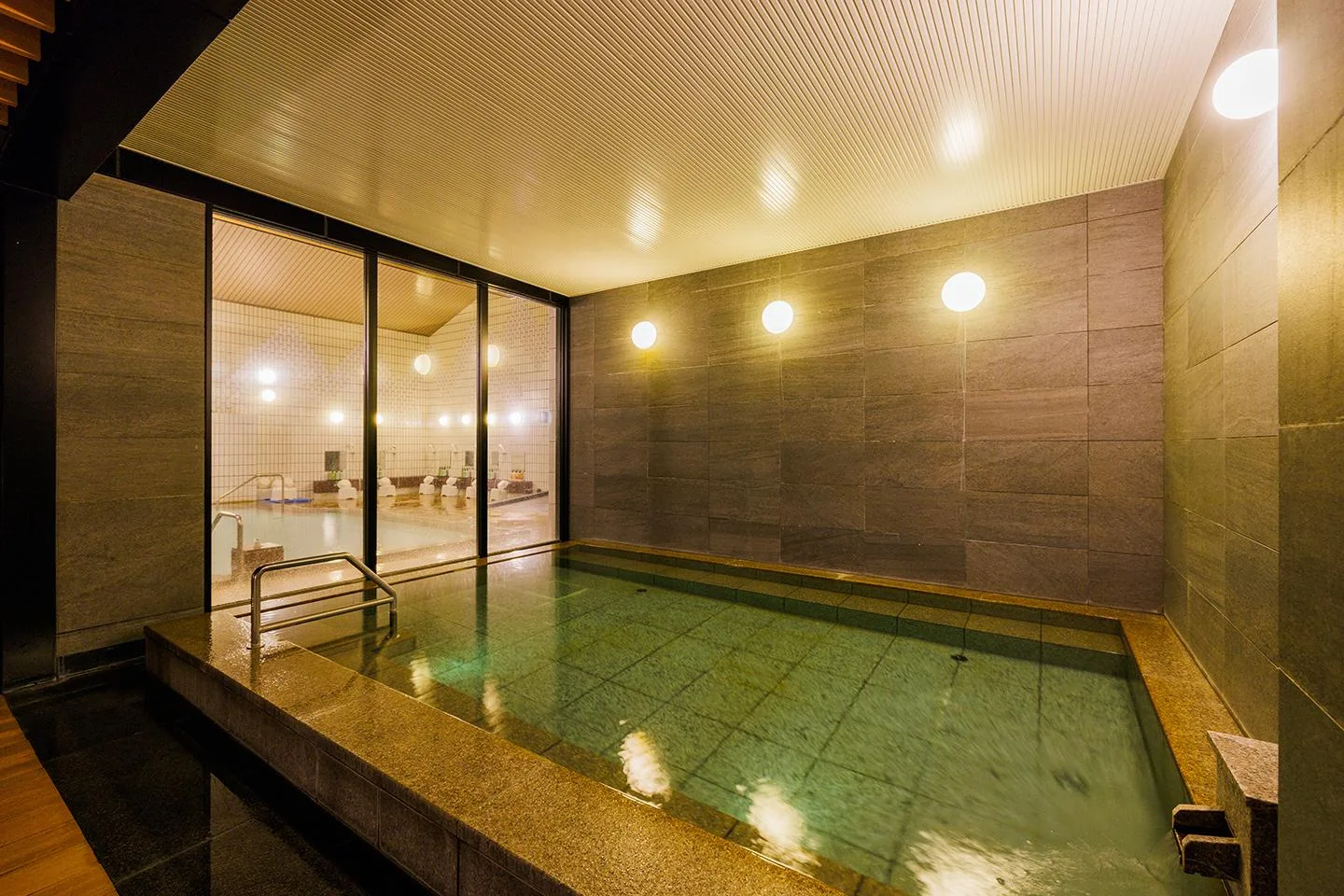 KAMENOI HOTEL YAMATO HEGURI