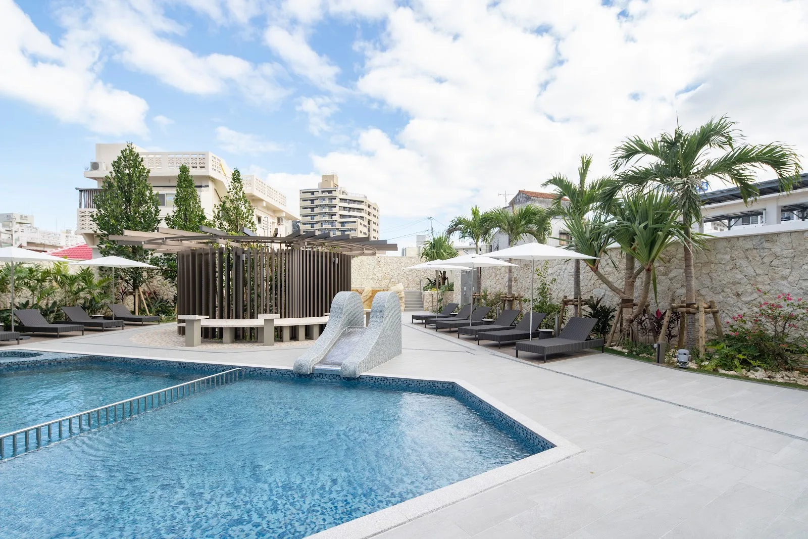 Okinawa Hinode Hotel