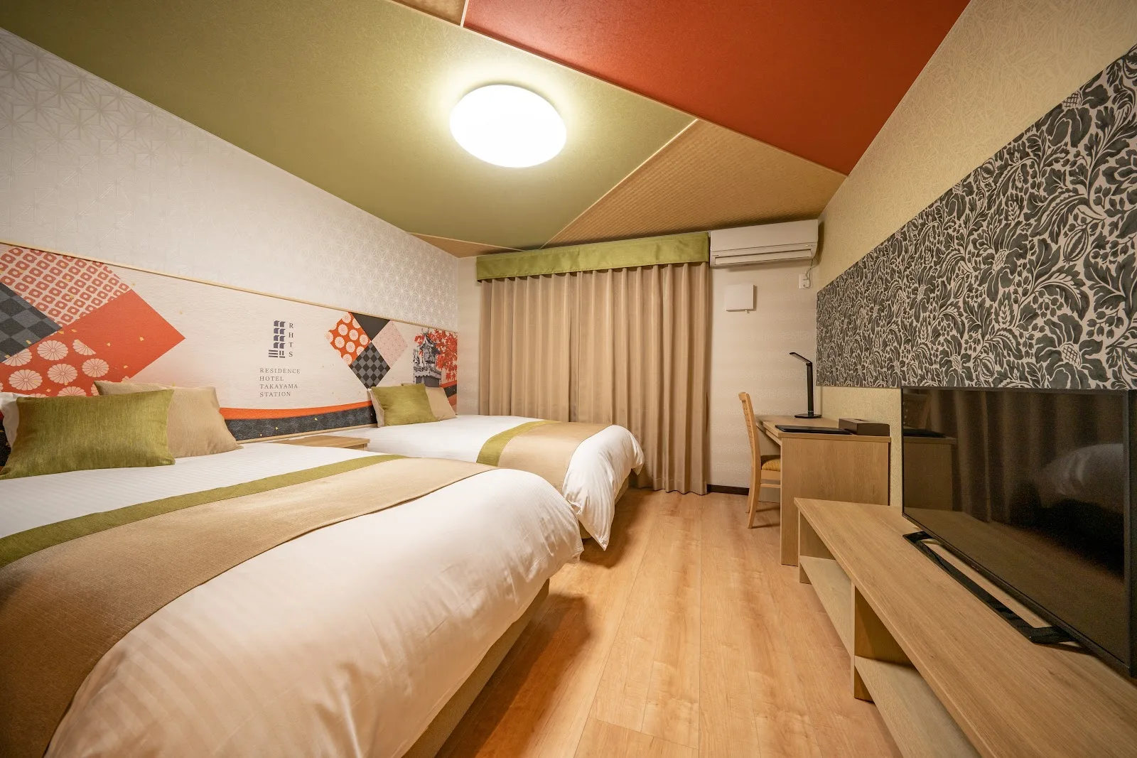 Residence Hotel Takayama Station