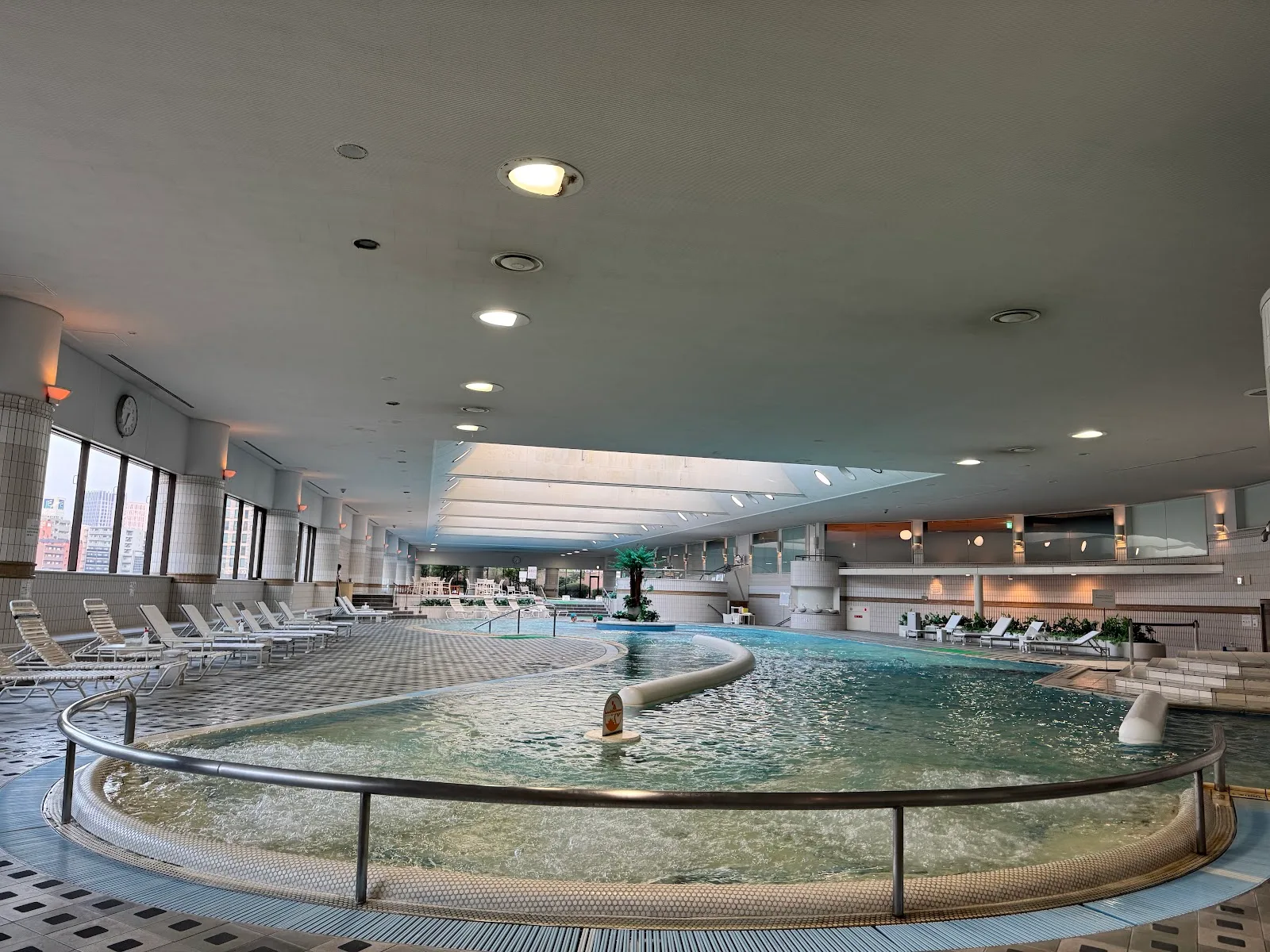 RIHGA Royal Hotel Osaka, Vignette Collection by IHG